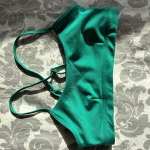 ALO Yoga Vibrant Green Sports Bra